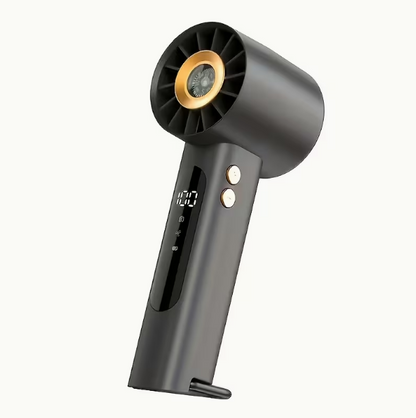 COOLGO Prenosný mini ventilátor USB do ruky so 100 nastaviteľnými rýchlosťami, turbo zosilnením a digitálnym displejom, vstavaný kompas vhodný pre vonkajšie použitie, kempovanie, cestovanie, USB chladiaci ventilátor